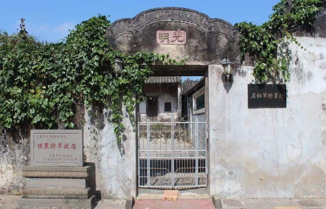 抗战|国军将领在抗战中失去一条腿，与孙立人将军齐名，死因至今是个谜