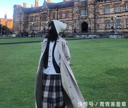 外套|秋冬外套里面怎么穿?建议试试这3件“内搭”,个性时髦又保暖