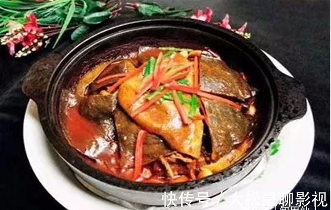 美食推荐:石锅生焗甲鱼、五彩树菇香豆腐、黑椒土豆蟹制作方法