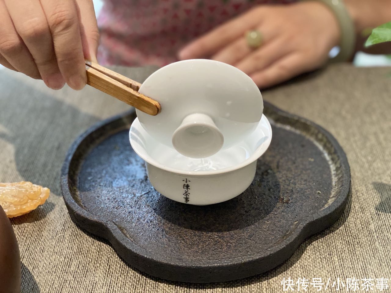 选茶|白茶要怎么冲泡才好？从选茶，到选器，择水，水温，教程很细致