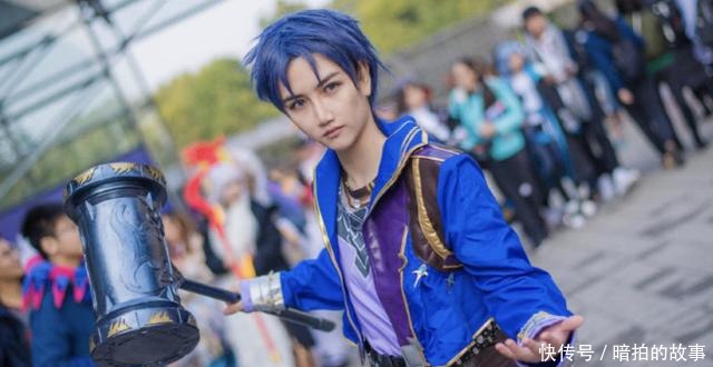 大陆|斗罗大陆唐三的蓝银霸王枪造型，原型在语文书，闰土比他更霸气