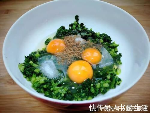 小面姨|这种蔬菜做早餐饼，咬一口满嘴香，隔三差五做一次，比韭菜饼好吃