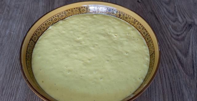 糯米粉新吃法,加3个鸡蛋搅一搅,手不沾面就做好,比蛋糕还好吃