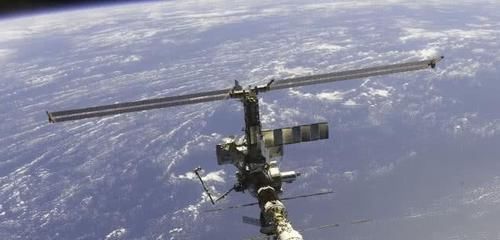 太阳 宇宙中所有星球都悬在空中,是什么力量在起作用这里告诉你答案