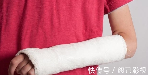 人体|吃虾皮可以补钙吗？医生：真正补钙的是这2物，很多人还不知道