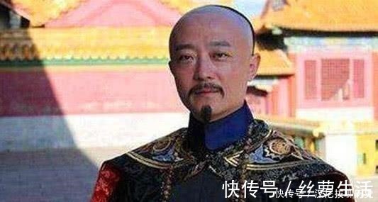 乾隆!皇帝出上联“万家灯火映黄昏”,大臣对下联,官职直升两级