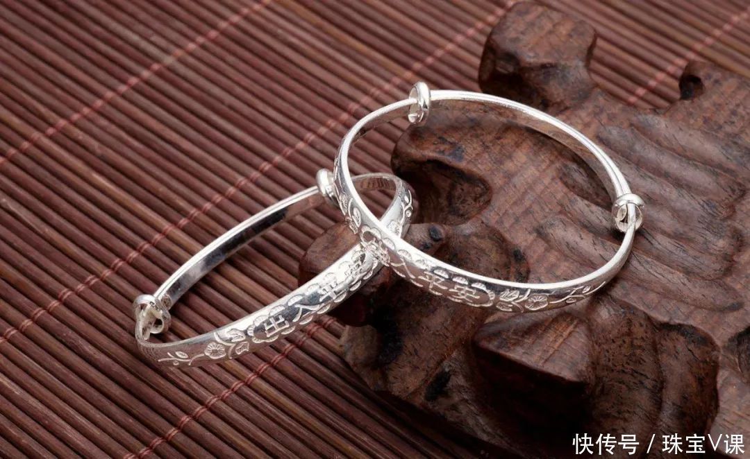 说女人戴了硬银会出事?今天告诉你真相