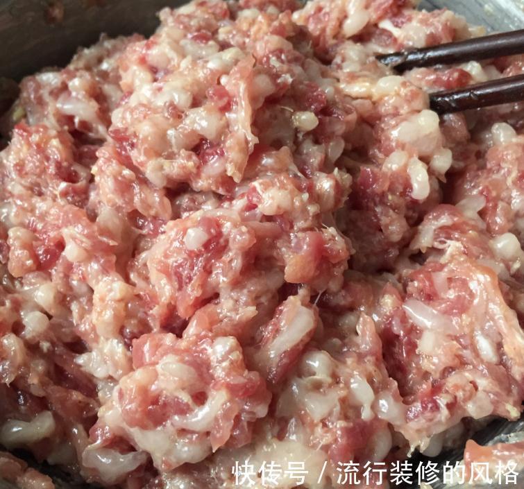 陈醋|红烧狮子头的正宗做法,关键是调肉馅,厨师长教你3招,醇香味浓
