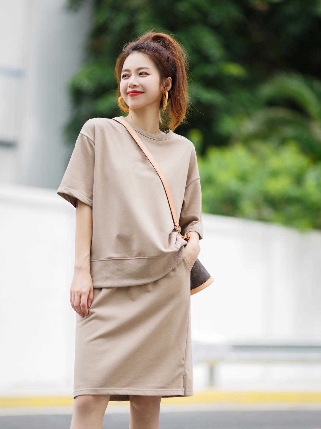 韩系|25到30岁的女生,多试试韩系少女风穿搭,清新浪漫又有格调