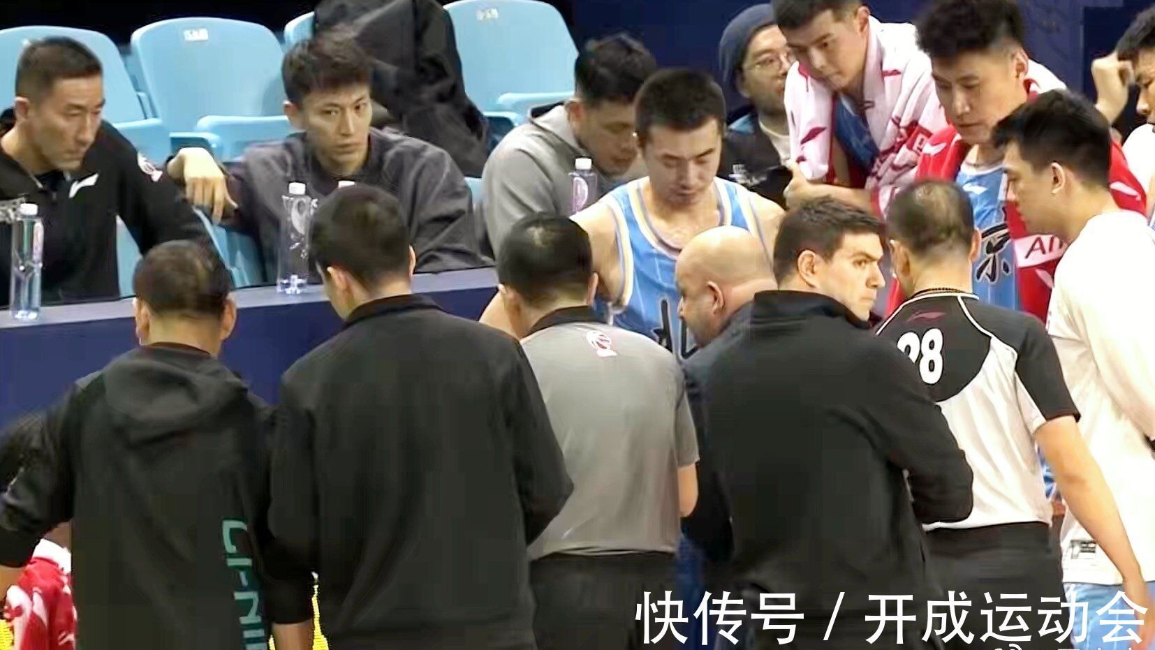 |吉布森违体升级后又取消,CBA真是个笑话?王骁辉违体,林书豪0分