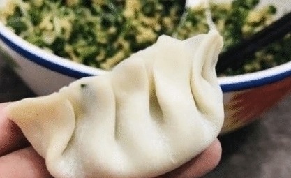 调韭菜馅儿，调料不懂别乱放，只需2种料，饺子鲜香入味，超好吃