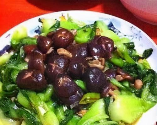 食物|人到中年推荐多吃3种食物,补血养气,延缓衰老,早吃早受益!