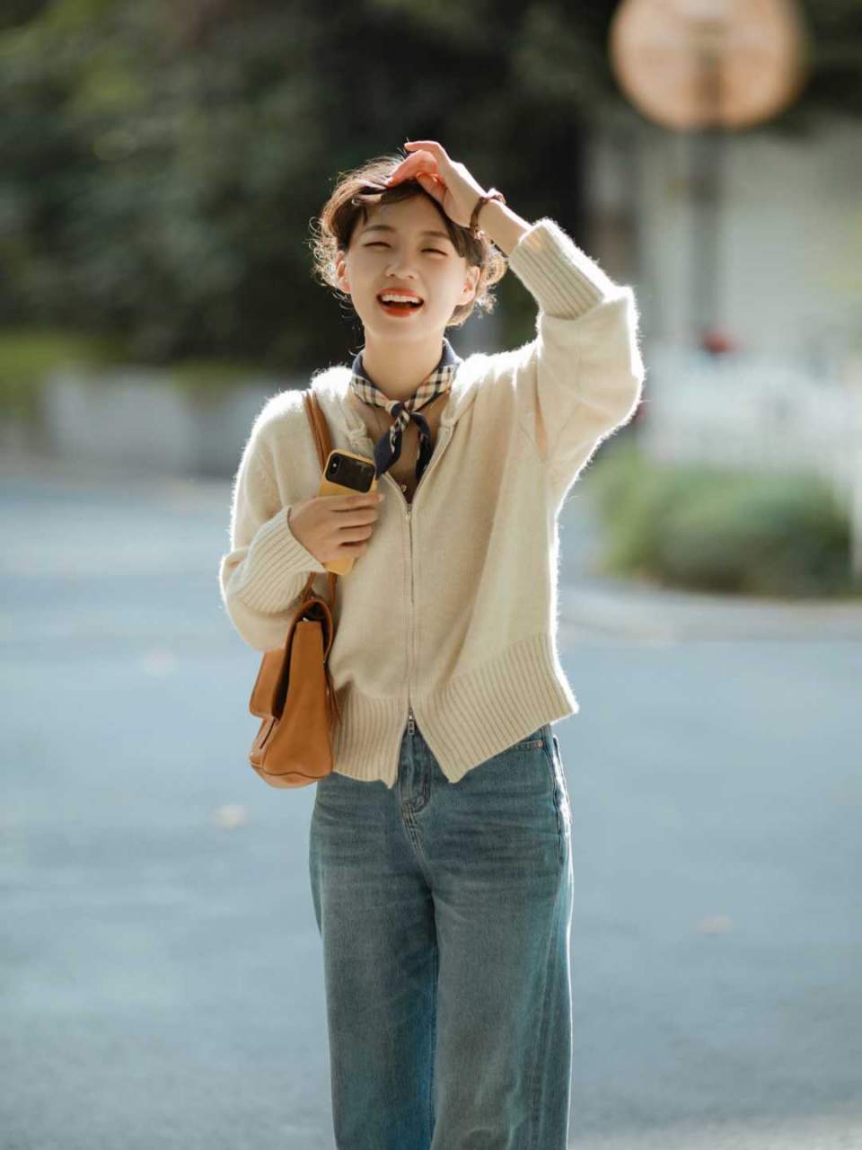咖色|小个子女生不露腿穿搭法来喽!又美又可爱,软糯效果真的超减龄