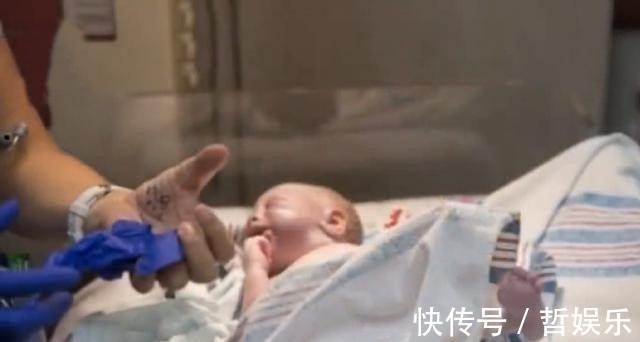 宝妈|孕妈在医院走廊突然生娃,急喊“快接住”,老公的表现让医生敬佩