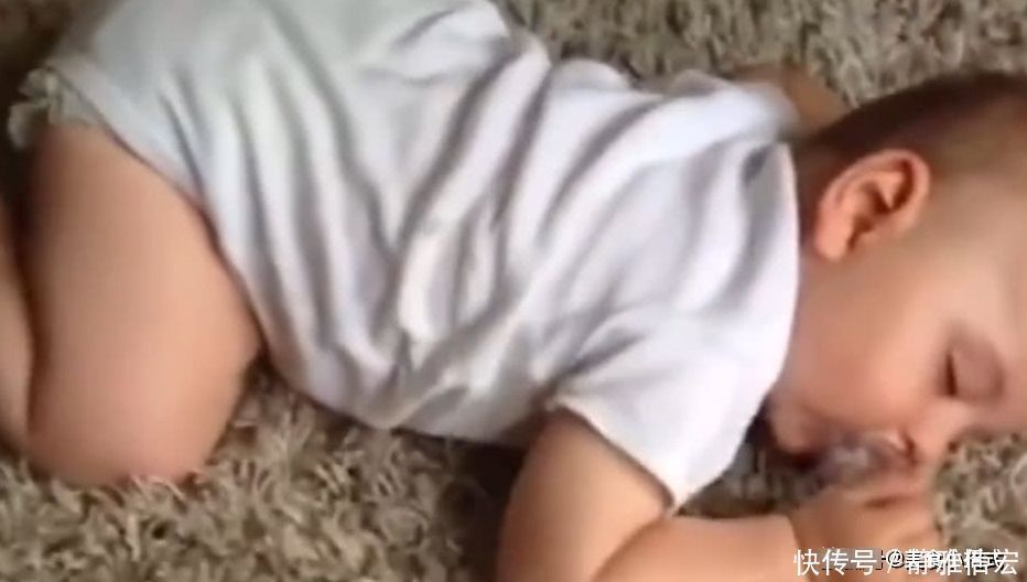 妈妈|宝宝太困了,接下来发生的事,笑得妈妈眼泪都出来了