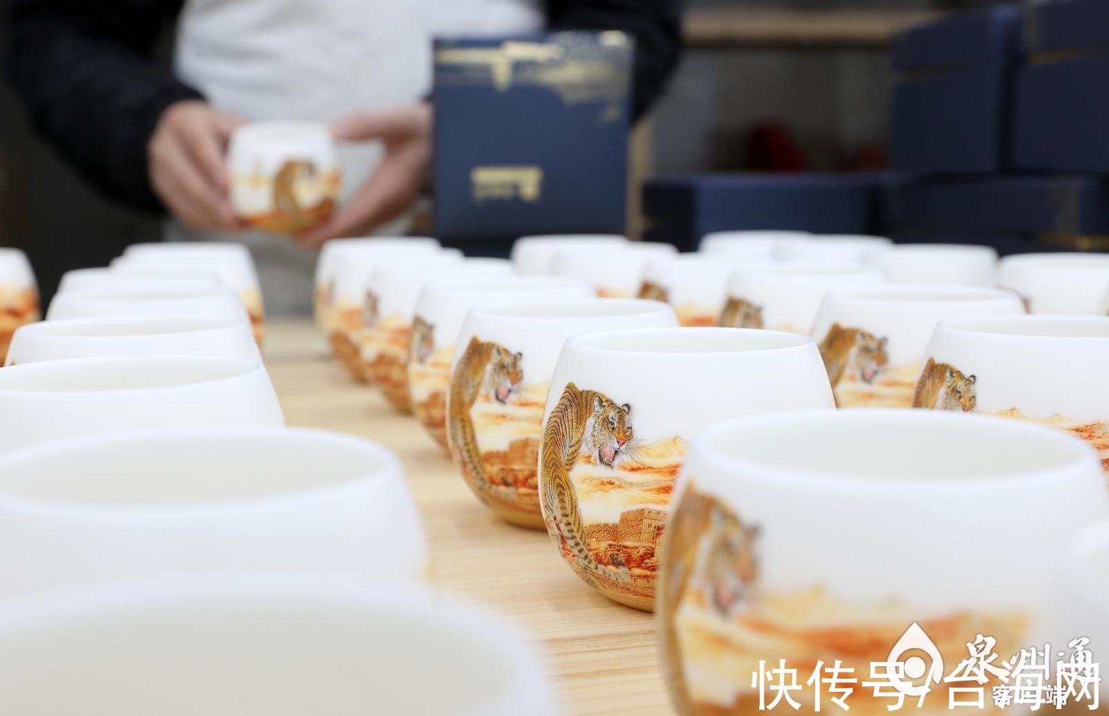 陶瓷|泉州：虎年生肖瓷品走俏