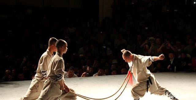 公司|少林寺也做生意,一个服饰品牌迁出其背后商业版图,有多庞大?