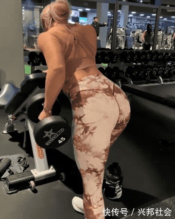 身材|4个练背的动作，轻松练出身材体型，让女性魅力提升明显