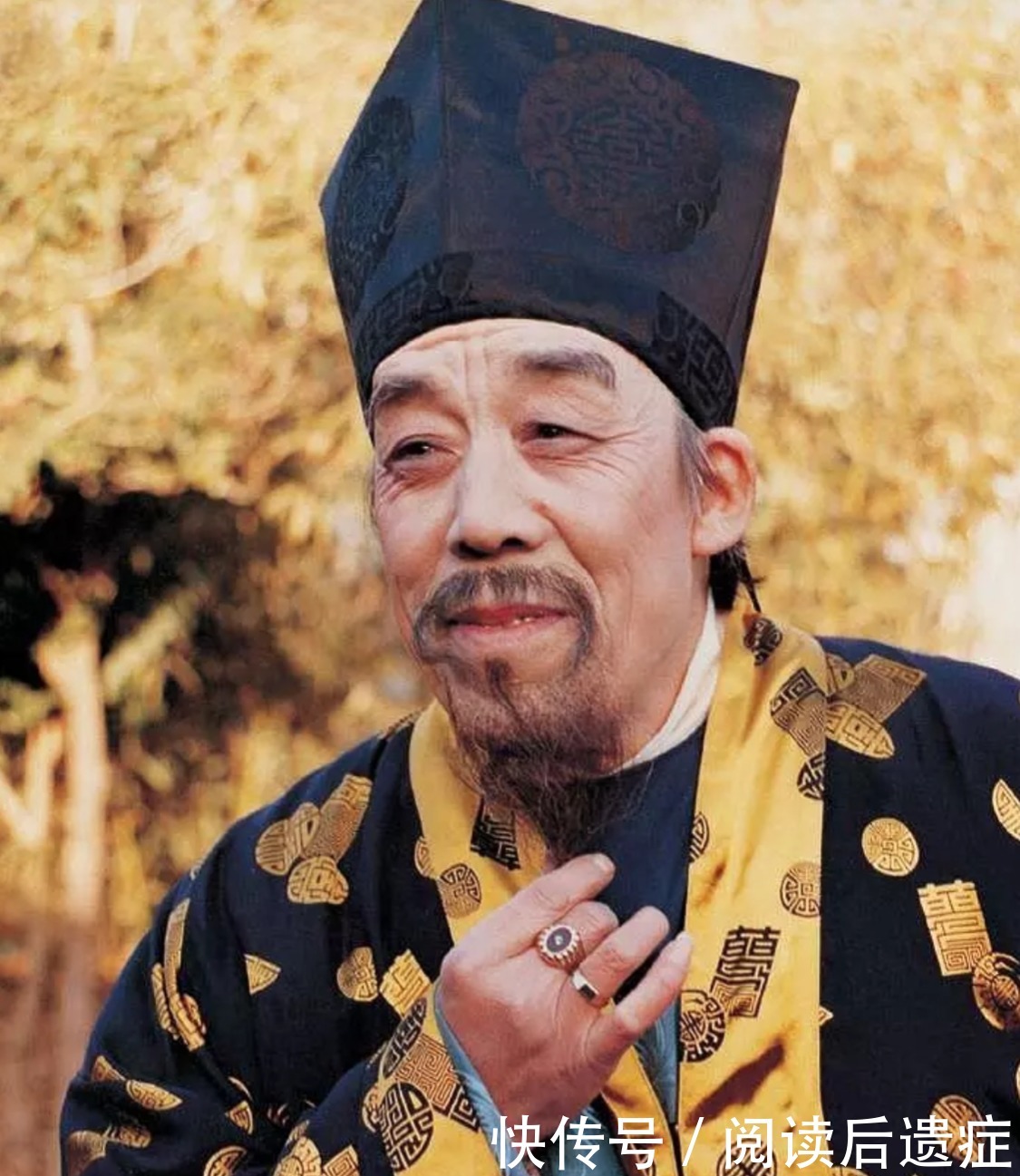 难得|贾琏难得说一句人话,却被父亲痛打,贾府究竟出了什么问题?