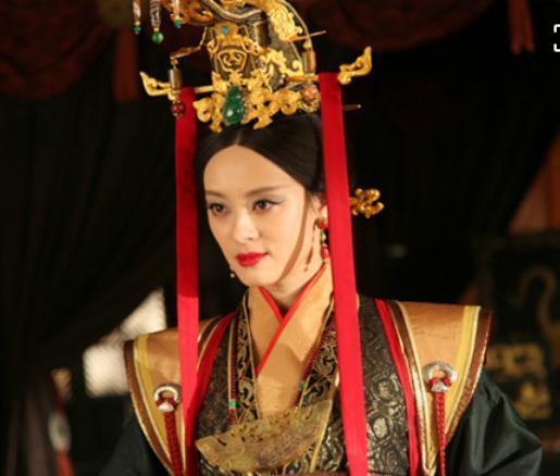 芈八子|这俩太后养情夫还生下孩子，一个被儿子感恩戴德，一个却幽禁而死