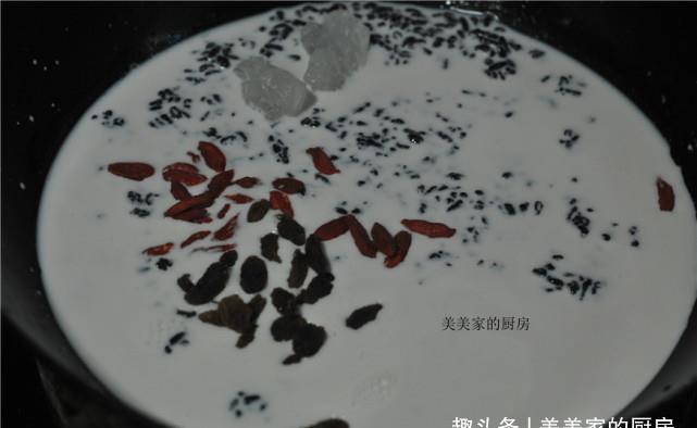 一边站|三伏天,西瓜、绿豆一边站,解暑吃此物,5分钟上桌,好吃又简单