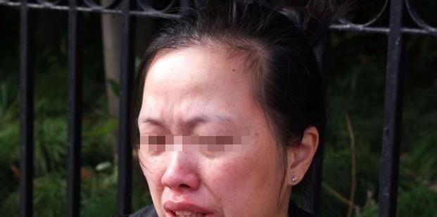 平板电脑|5岁男孩沉迷玩手机,黑眼珠逐渐“消失”,医生这孩子废了