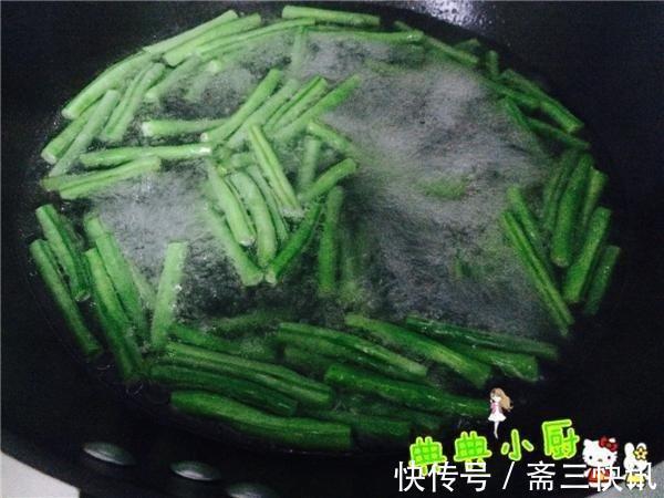 想让豆角茄子炒起来好吃，最关键的一步不能少，吃过就会爱上