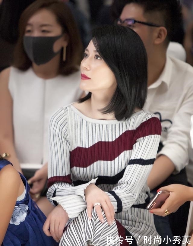 颜色 40+女性如何远离"大妈感",早秋极简风穿搭,优雅又有女人味