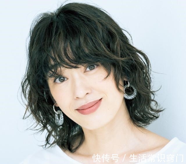 烫发 在日本,40-55岁之间女人最喜欢的10款发型!