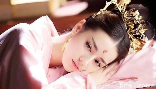 宝妈|宝妈追剧太入迷,给女儿取名“凤九”,老公偷笑你看看我姓啥