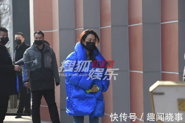 独家:王俊凯等亮相文联春晚录制 造型精致状态佳