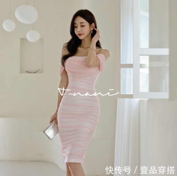 时尚|女神孙允珠时尚搭配:晓晨晚樱粉色雅典娜晚礼裙