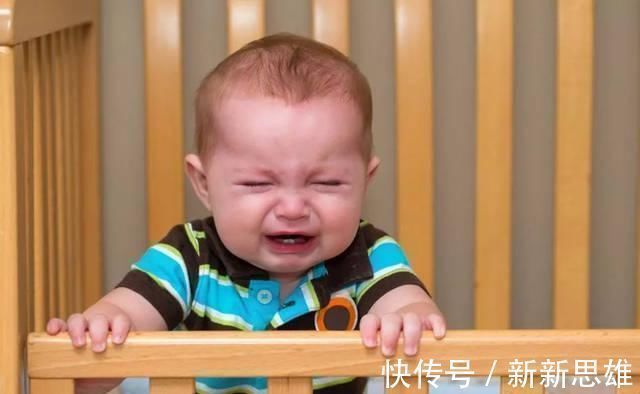 莉莉|可怕的“厌奶期”来了,这3个表现告诉宝妈,再喂也吃不下