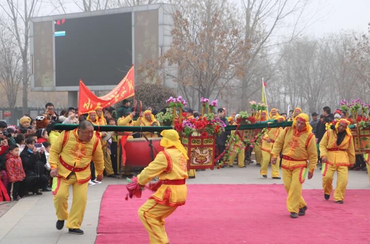 花杠|网络中国节·春节丨【年俗日历·大年初五】抬花杠 亮亮相