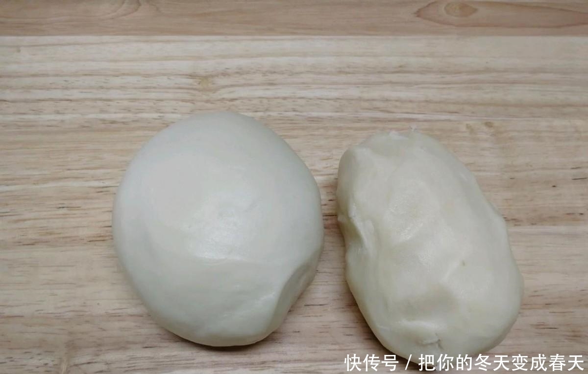 简单易上手的蛋黄酥,层层馅料包裹,香酥可口,太好吃了