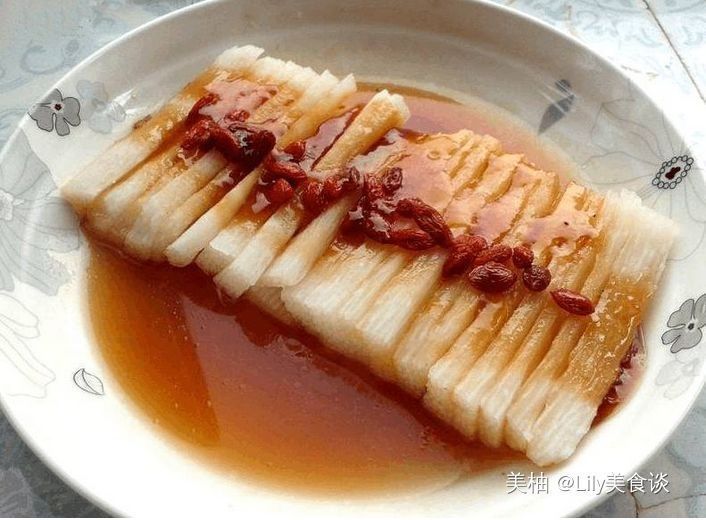 冬天就要吃这个菜肴，当宵夜、零食或者早餐都不错，关键家人爱吃