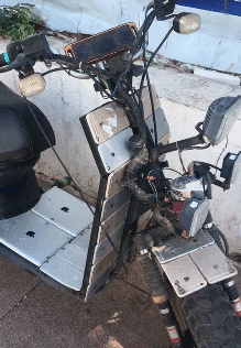 |搞笑GIF图:小姐姐的大长腿要逆天啊。