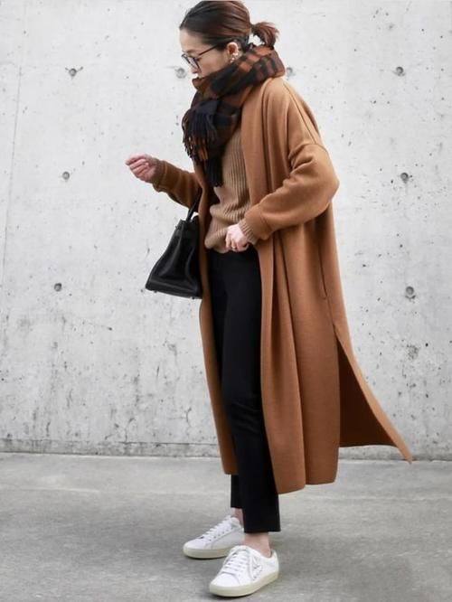 大衣这么穿，化复杂为简单，简约舒适又清爽利落！