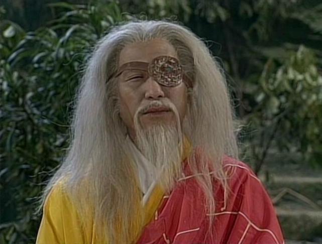 倚天$倚天中,此人是唯一打通任督二脉的高手,吊打阳顶天,远超张三丰