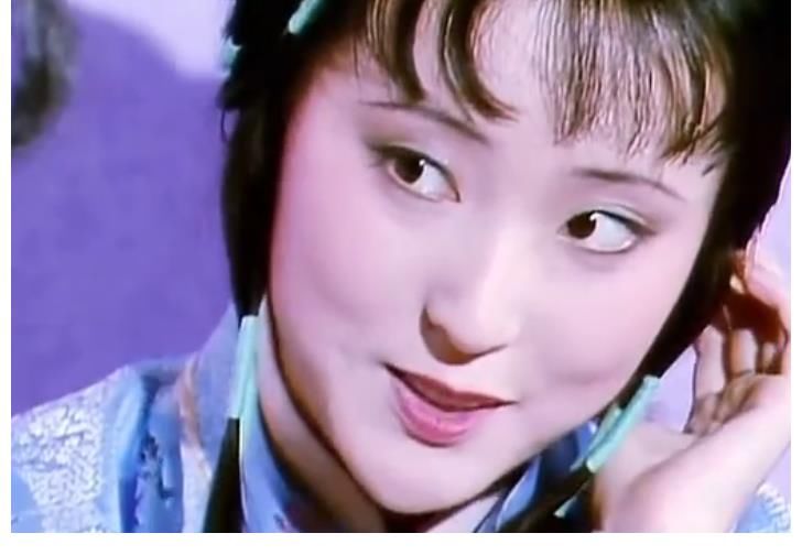 林黛玉|87版《红楼梦》4K超清修复：林黛玉、薛宝钗惊鸿一瞥，美人如画