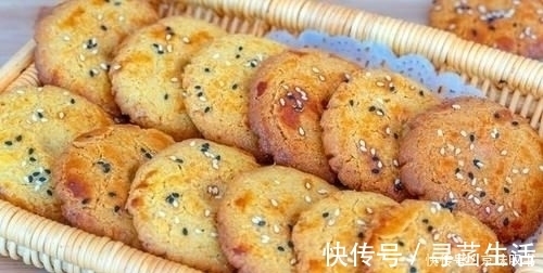 入口即化的桃酥,轻轻一碰就咬下来了,简单3步,配方比例超详细