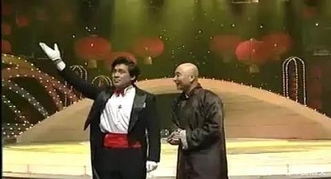 26年前朱时茂春晚小品中，谁注意他旁边的女孩，已火得一塌糊涂