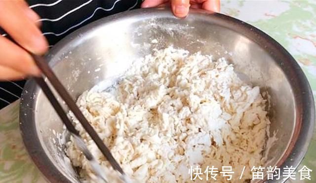 包饺子|三伏天包饺子，韭菜芹菜靠边站，它1元1斤，鲜香多汁，全家都爱吃