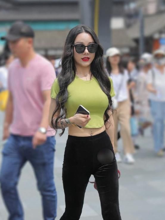 潮流淡雅美女小姐姐，婉约显不凡灵动，美爆了