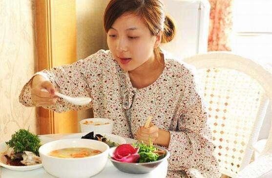 大鱼大肉|2个月宝宝脑出血,医生:大脑有损伤,问题出在妈妈的母乳上