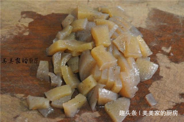 一到夏天,此菜就供不应求!清早就被抢光,女人个个都爱!