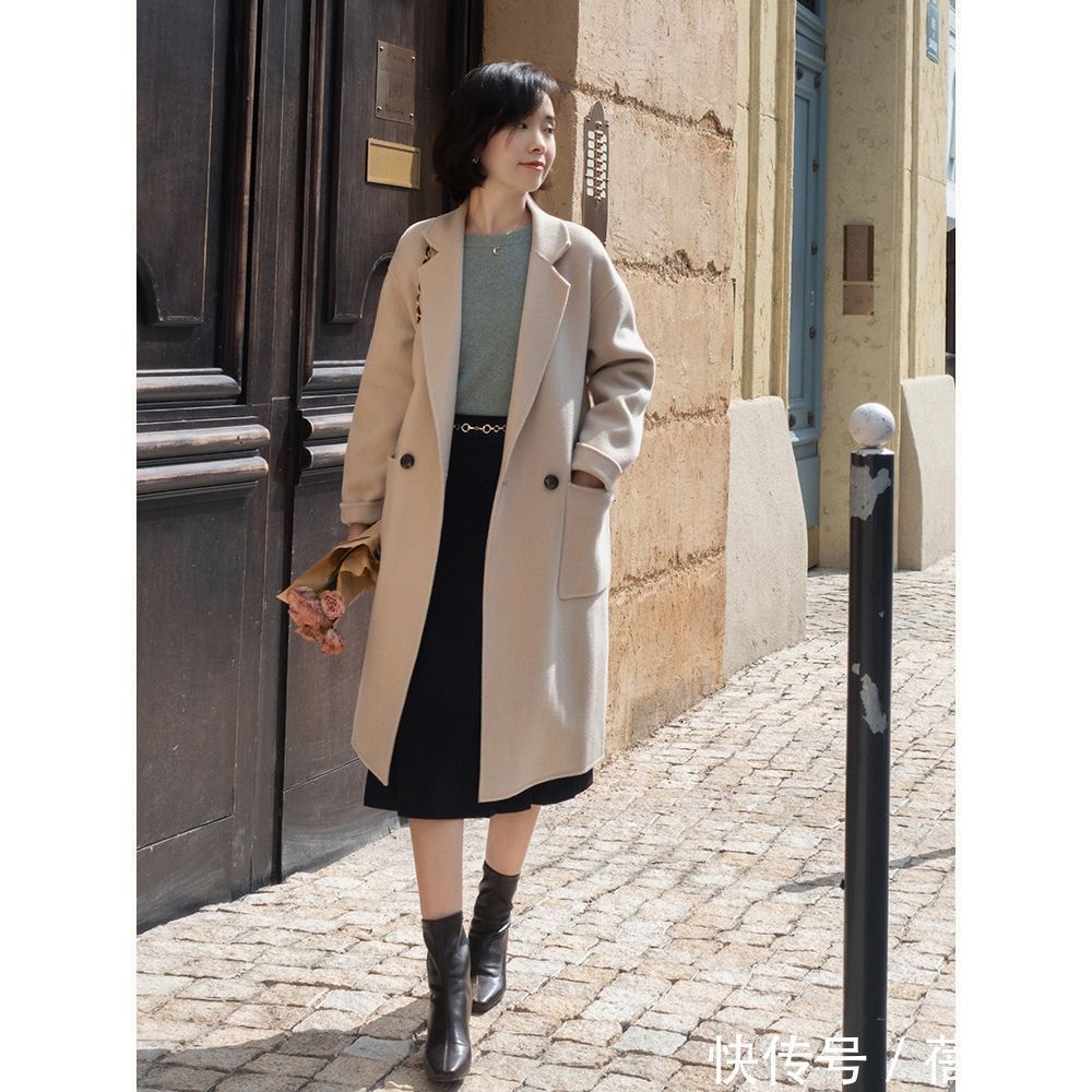 单品 秋冬还是穿“大衣”最优雅,学这4种搭配就够了,骨子里透出气质