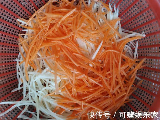 这3种素菜一起炒,原来这么好吃,不放肉也很香,难怪孩子爱吃