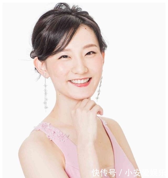 大学生|2022日本国际小姐出炉,22岁美女翻译夺冠