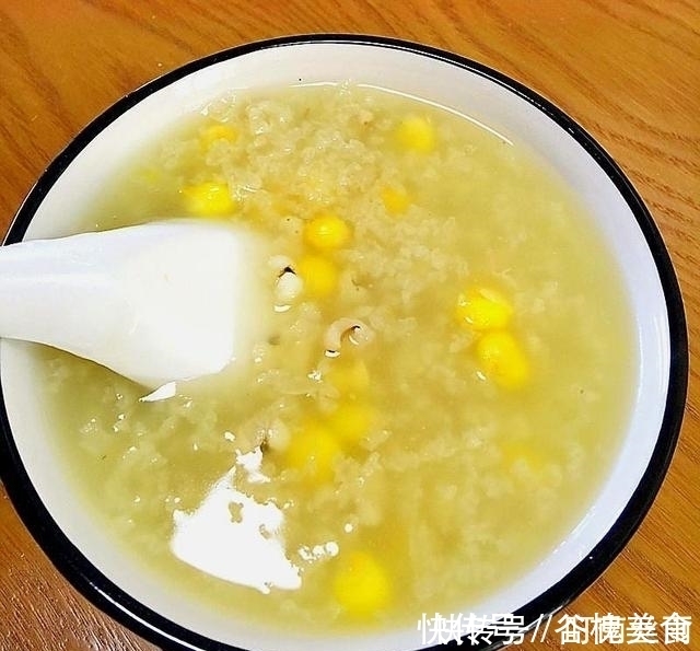 胆固醇|便秘腹胀,4种食物是“肠道清洁工”,天天换着吃,肠道好轻松!